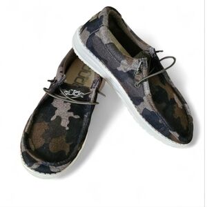 Hey Dude Wally Linen Youth/Women's Camo Shoes